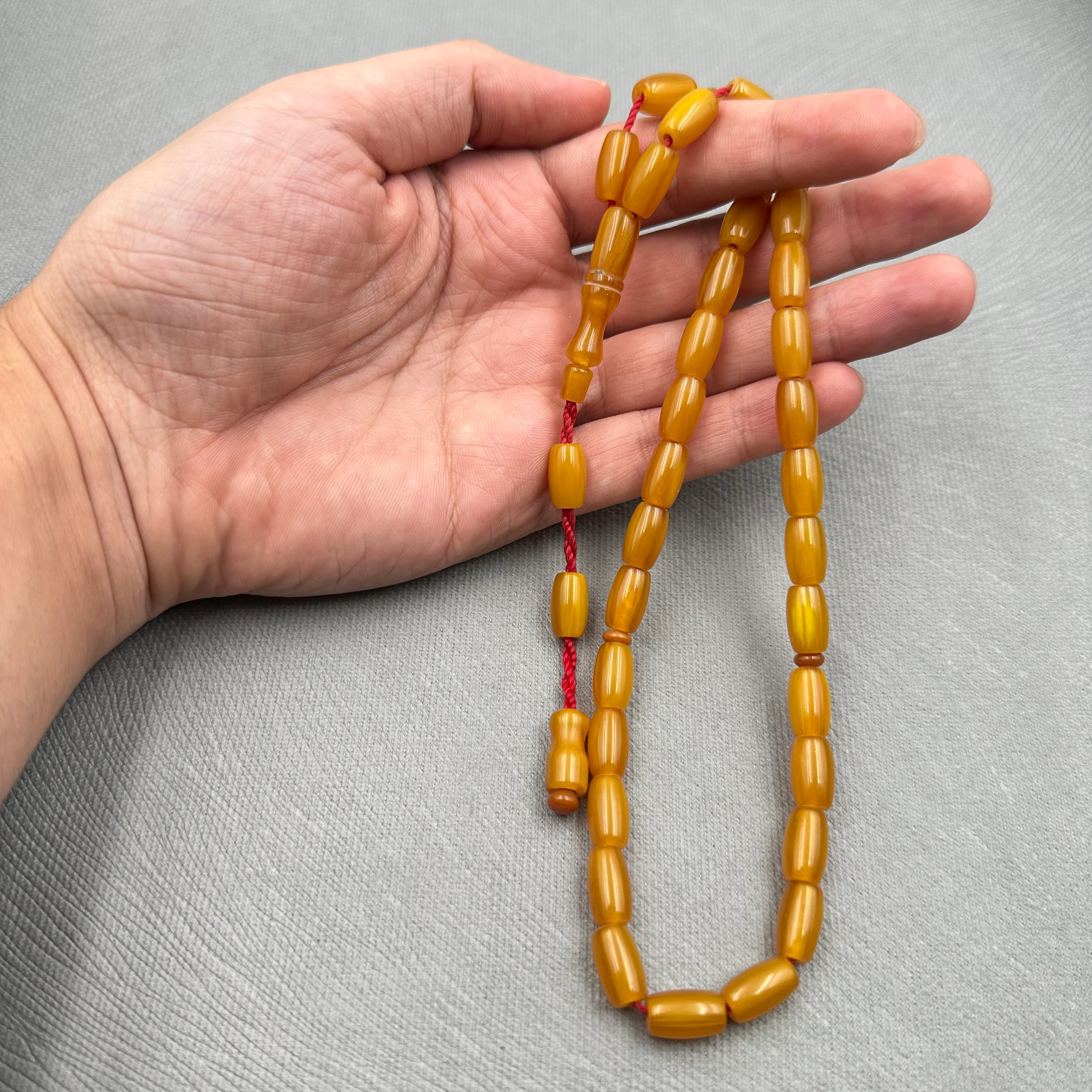 Bal Sarısı Parlak Yüzeyli Kapsül Kesim Sıkma Kehribar Tespih